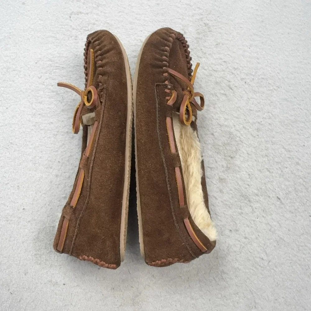 Minnetonka Slippers Kids Size 2 Brown Suede Faux Fur Lined Moccasins 4812